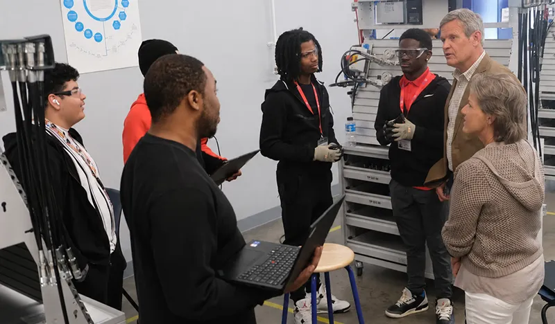 Gov. Bill Lee visits Tennessee College of Applied Technology Jackson&rsquo;s Stanton Campus